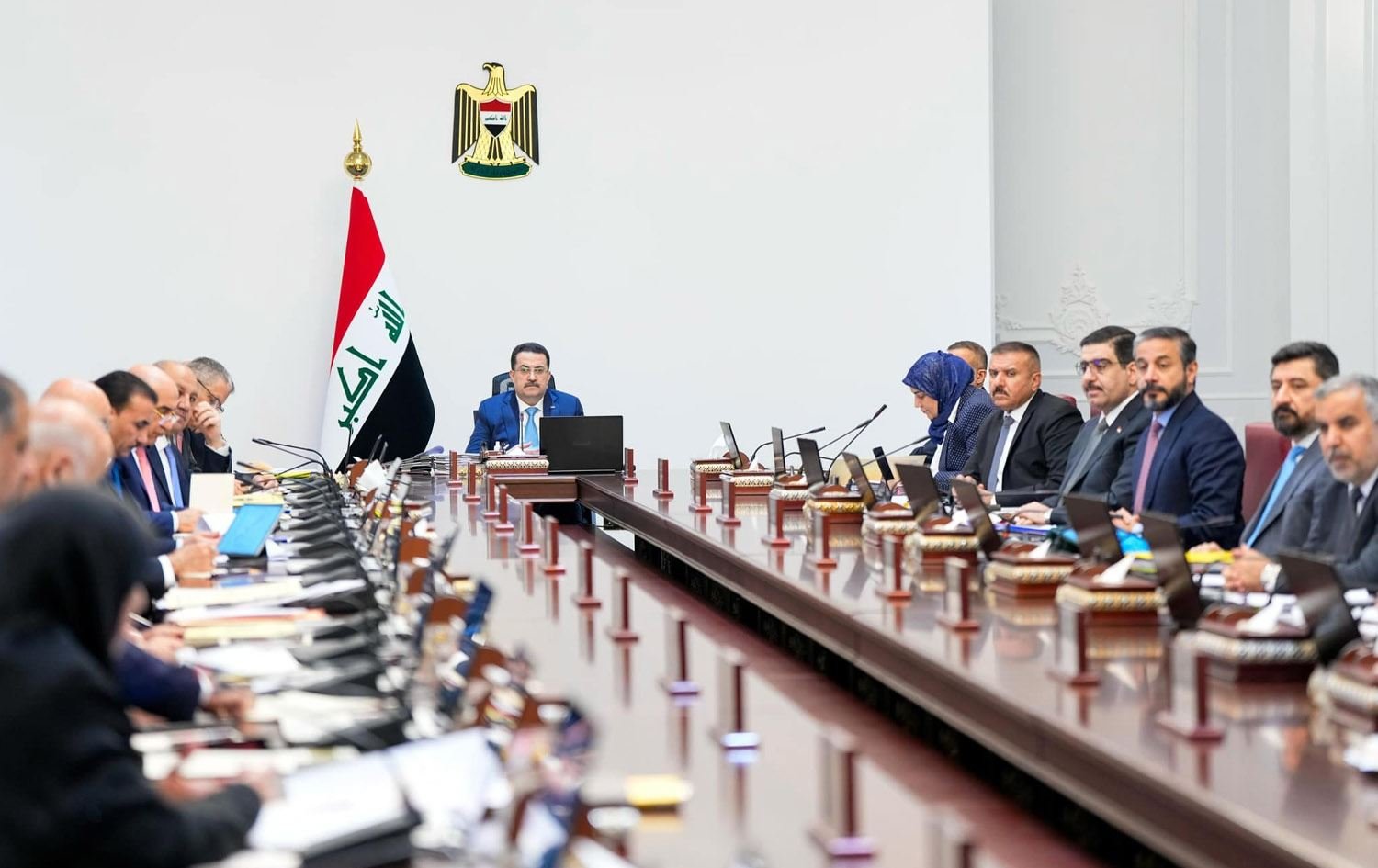 ئەنجوومەنی وەزیرانی عێراق بڕیار لە مووچەی مانگەکانی 8 و 9ی فەرمانبەران دەدات
