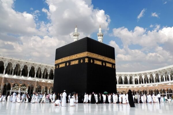 سعوودیە دەستپێکردنی وەرزی نوێی عومرەی ڕاگەیاند