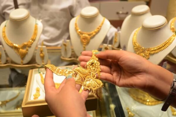 دابەزینی بەهای زێڕ لە بازاڕەکانی جیهان و هەرێمی کوردستان